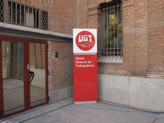 Entrada De La Sede Confederal De UGT