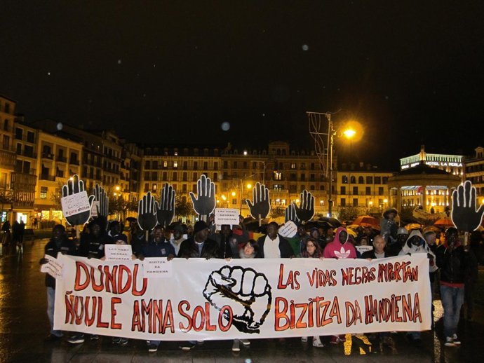 Manifestación de la comunidad senegalesa de Navarra