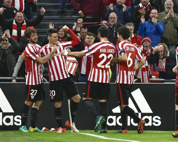 El Athletic Club celebra una victoria en San Mamés