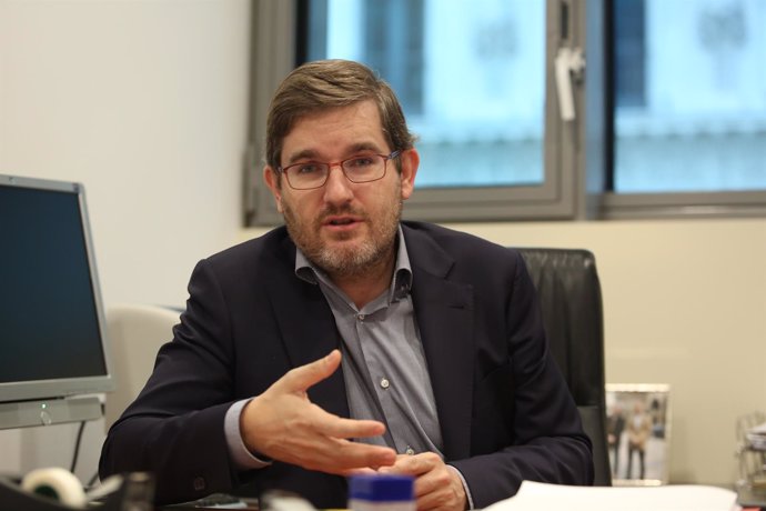 Entrevista con el diputado aragonés del PSOE Ignacio Urquizu