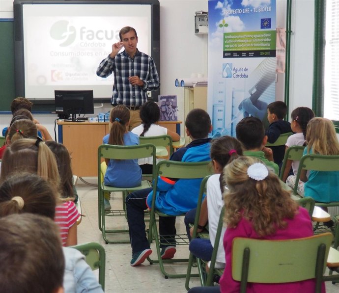 Taller organizado por la Diputación de Córdoba y Facua