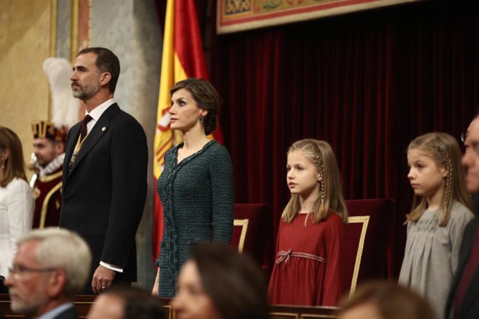 Los Reyes y sus hijas en la apertura de la legislatura en el Congreso