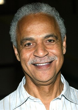 HOLLYWOOD - NOVEMBER 16:  Actor Ron Glass attends the "Barney Miller" television