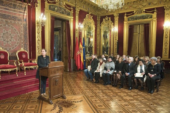 Uxue Barkos en el acto de este lunes.