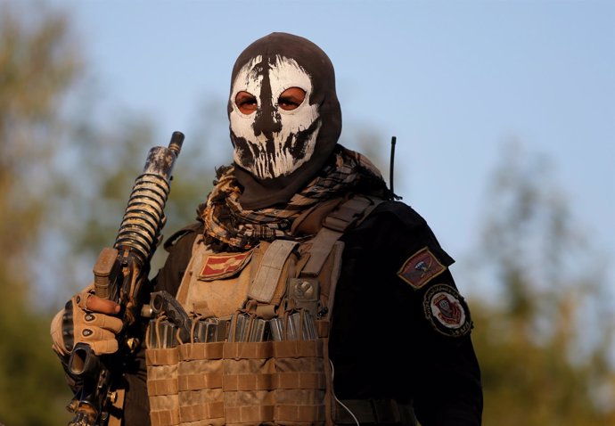 Un miembro de las fuerzas especiales iraquíes en Mosul
