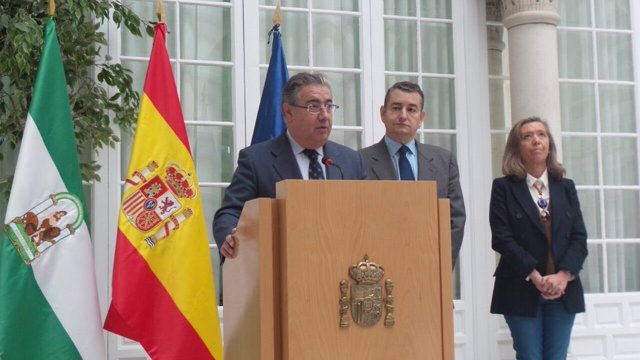 El ministro del Interior, Juan Ignacio Zoido, en la Delegación del Gobierno