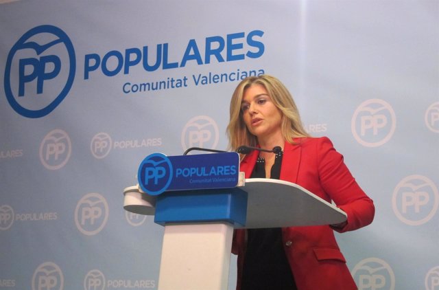 La coordinadora general del PPCV, Eva Ortiz, durante la rueda de prensa 