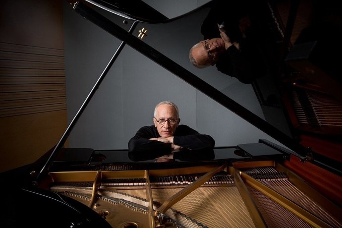 James Newton  Howard