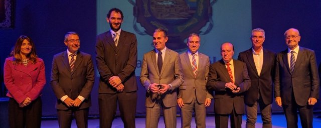 Foto ras reconocer hijos predilecto y adoptivo de málaga scariolo chiquito