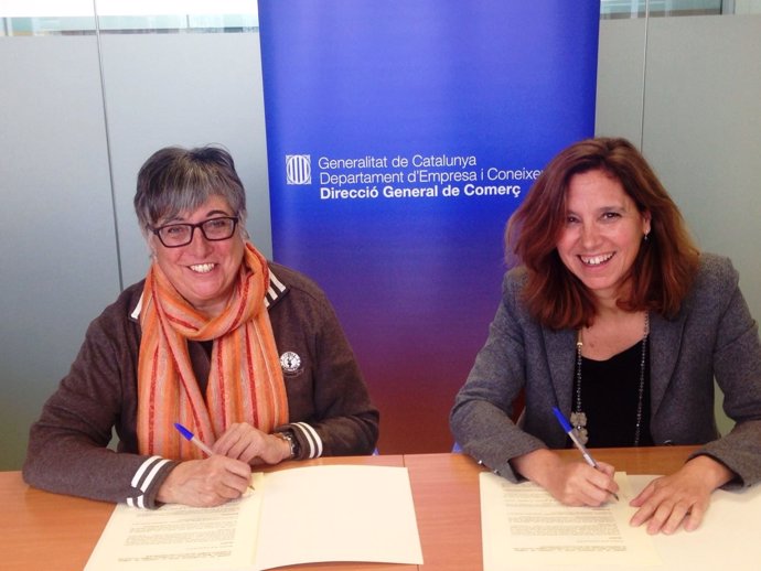 Maria Costa y Muntsa Vilalta, en la firma del acuerdo