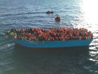 Rescatados 1.400 migrantes del Mediterráneo en 13 operaciones durante la última jornada