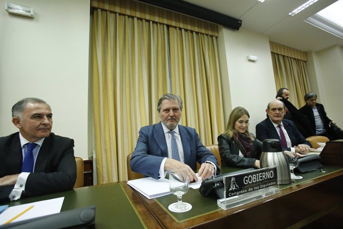 Méndez de Vigo comparece en la Comisión de Cultura del Congreso