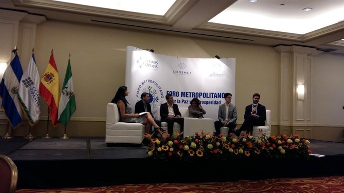 Aacid participa en Foro Metropolitano por la Paz y la Prosperidad en San Salvado
