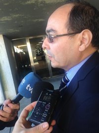 Autoridades de Paraguay abordan el caso del deportado con Migraciones