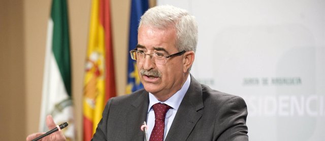 Manuel Jiménez Barrios tras el Consejo de Gobierno