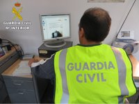 Detenido un hombre por robar material a fotógrafos tras engañarles con ofertas de empleo