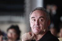 Diez familias valencianas recibirán una masterclass de cocina con Ferran Adrià
