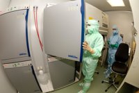 Distinguen la investigación en terapias avanzadas y su aplicación contra la discapacidad