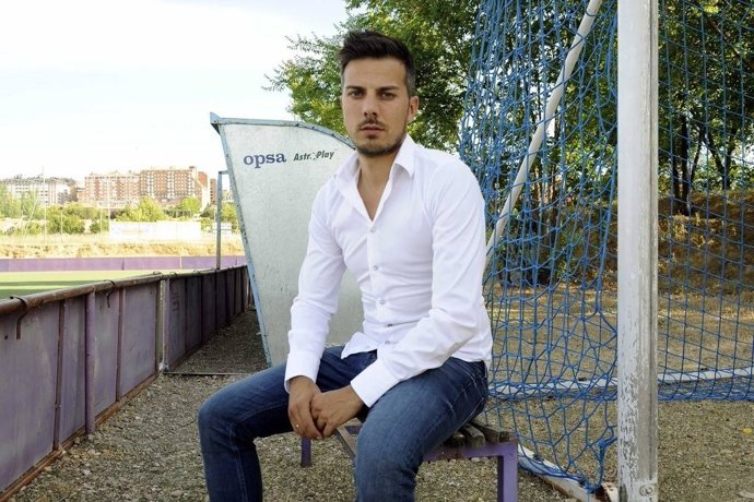 Rubén de la Barrera, entrenador de la Cultural Leonesa