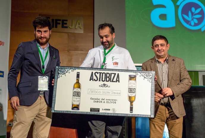 Entrega de premios del concurso Sabor a Olivos a Antonio Castro