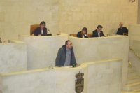 Podemos cuestiona la capacidad de Sota y considera "inadmisible" la subida de impuestos