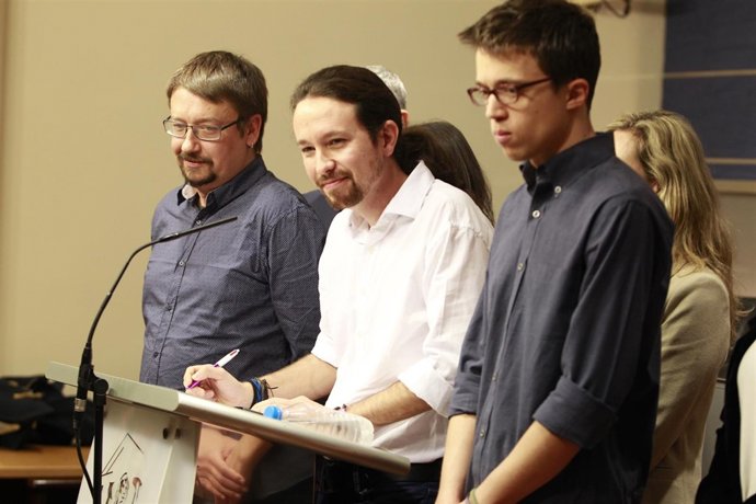 Pablo Iglesias,  Xavier Domenech e Iñigo Errejón en rueda de prensa