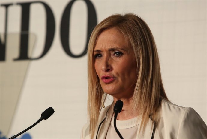 Cristina Cifuentes en el foto de El Mundo