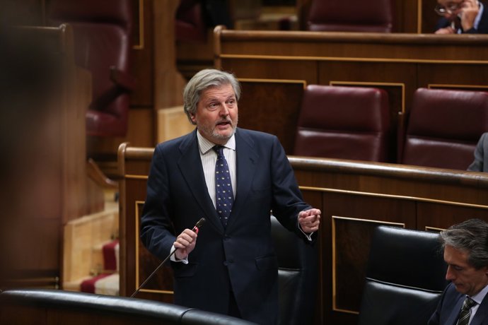 Iñigo Méndez de Vigo en la sesión de control en el Gobierno