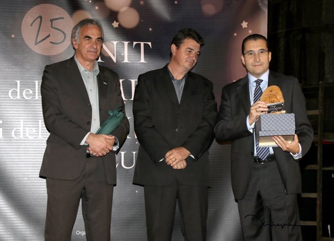 Nota De Prensa Caprabo Recibe El Reconocimiento De La D.O.P Siurana