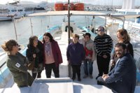 Unas 200 personas en riesgo de exclusión social descubren sa Conillera gracias a la Obra Social 'la Caixa'