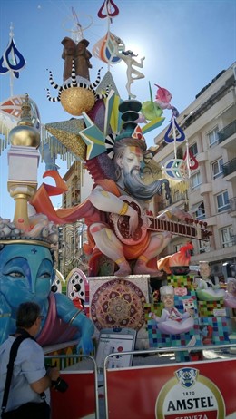 LA foguera de Sèneca-Autobusos ha sido la ganadora este año