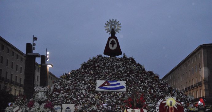 Más de 235.000 personas han participado en la Ofrenda a la Virgen del Pilar 2016