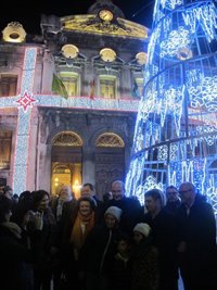 Iluminación navideña en el Palacio Provincial, Baños Árabes y el Antiguo Hospital San Juan de Dios