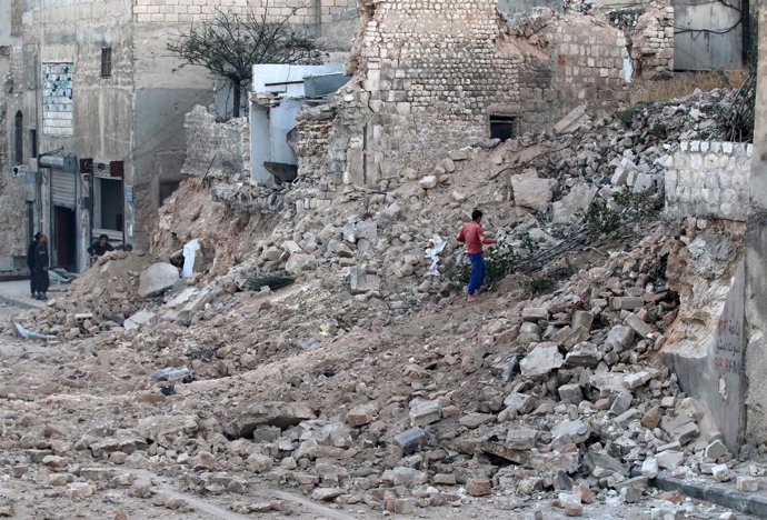 Restos de edificios en la zona este de Alepo