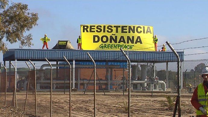 Greenpeace intenta paralizar las obras de Gas Natural en Doñana
