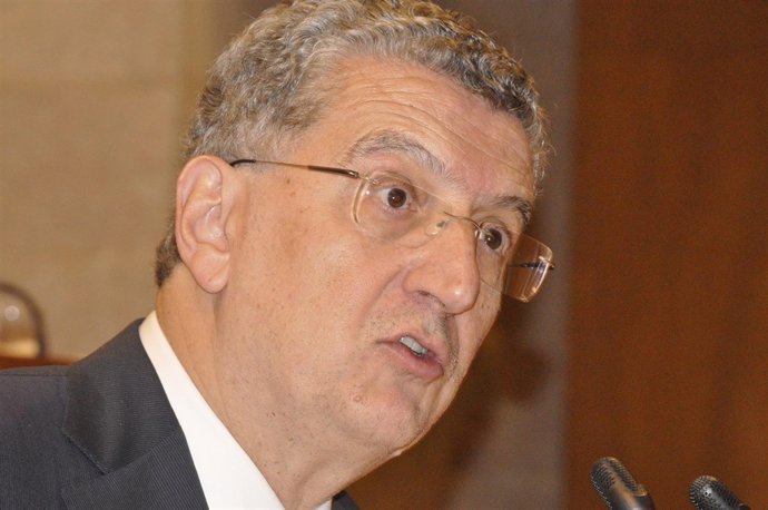 El consejero de Sanidad del Gobierno de Aragón, Sebastián Celaya