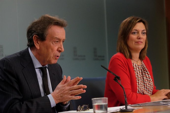 De Santiago-Juárez, junto a Marcos, presenta el III Plan de Cooperación