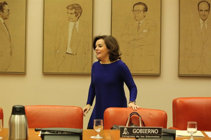 Soraya Sáenz de Santamaría comparece en la Comisión Constitucional del Congreso