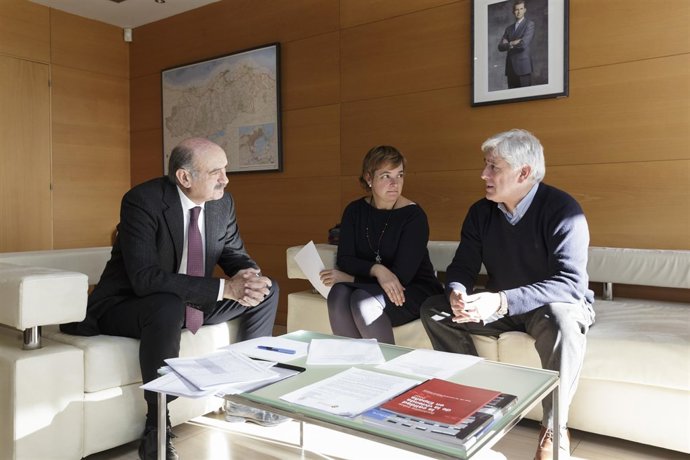 El consejero y el alcalde