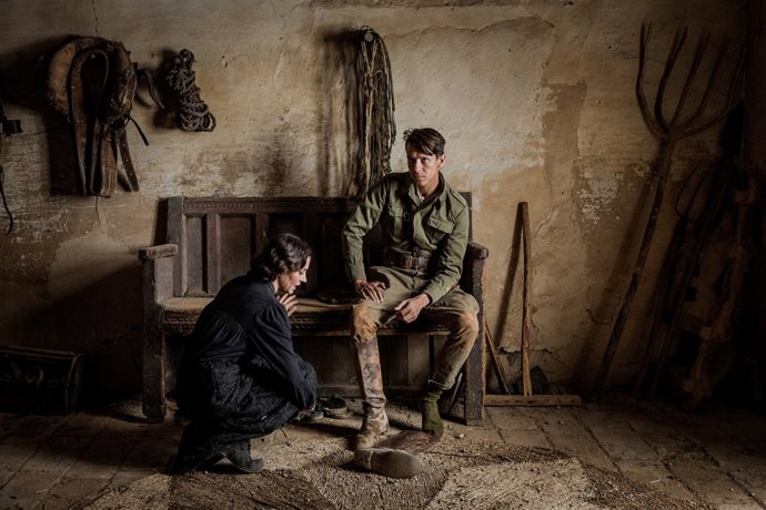 Fotograma de la película 'Incerta glòria'