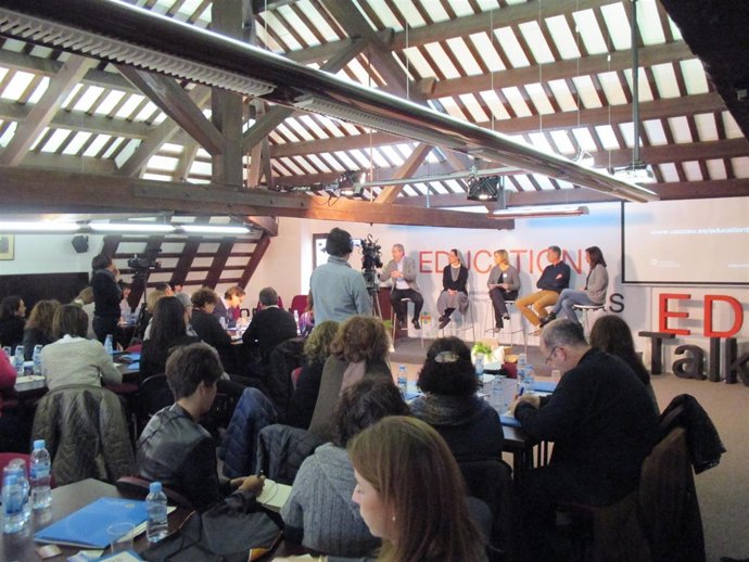 Sesión de Education Talks en la UAO CEU