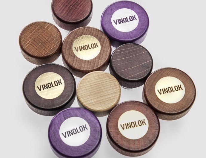 Vinolok presenta su nueva colección de tapones de vidrio, Vinolok Woody