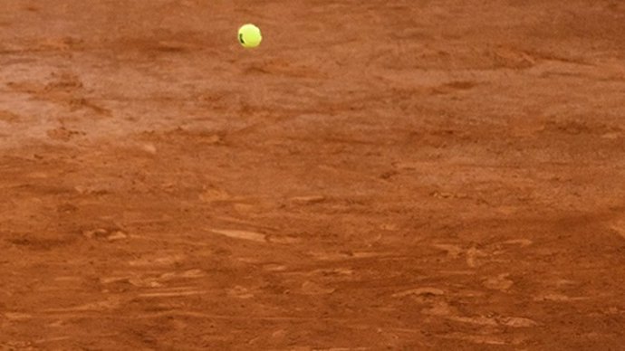 Pista cancha tenis tierra batida pelota