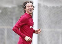 Filipe Luis se apunta ante el Espanyol y Torres sigue fuera