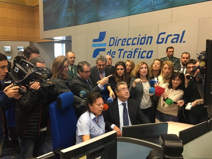 Zoido supervisa operación especial de Tráfico