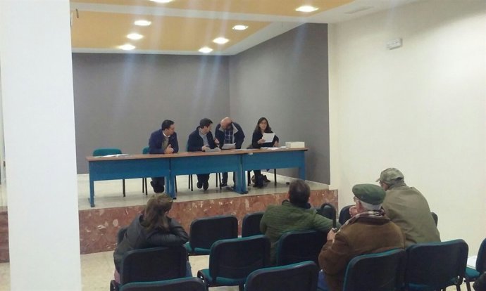 Entregados planes de restauración a afectados de incendio forestal