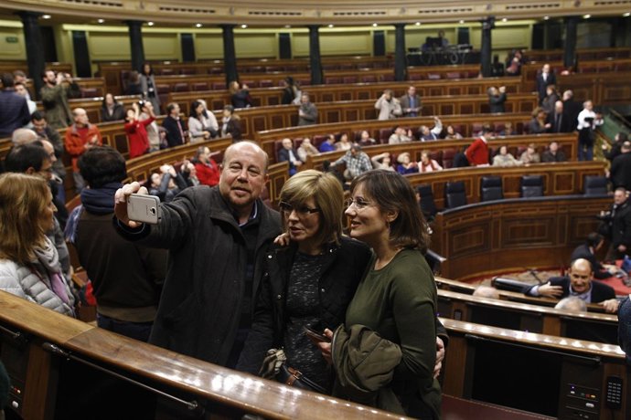 Los ciudadanos visitan el Congreso en la jornada de puertas abiertas