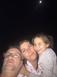 El padre de la niña con envejecimiento prematuro afirma que devolverá los donativos que le reclamen