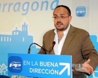 Alejandro Fernández (PP), partidario de un pacto con C's y PSC para gobernar en Catalunya