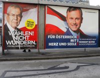 Los dos candidatos en Austria lanzan mensajes de confianza tras votar
